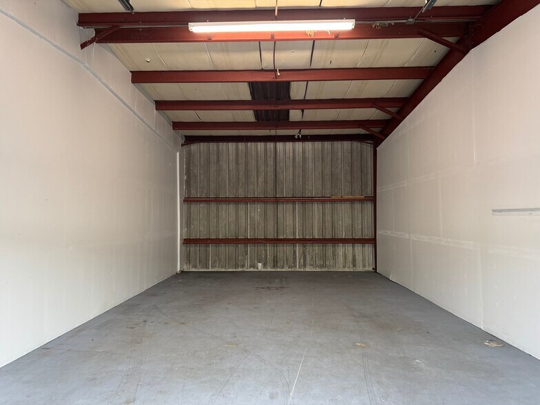 6941 W Old Nasa Blvd, Melbourne, FL à louer - Photo du bâtiment - Image 3 de 6