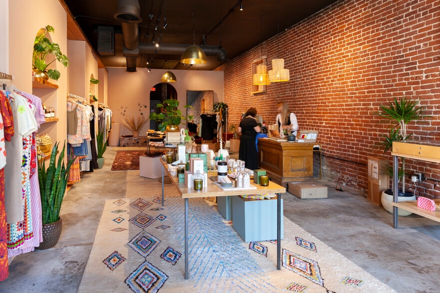 5924 N Figueroa St, Los Angeles, CA for lease - Building Photo - Image 2 of 8