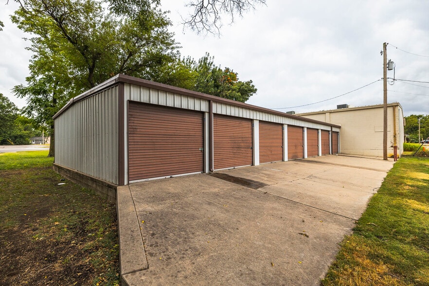 226 E Ross St, Clearwater, KS for sale - Building Photo - Image 3 of 54