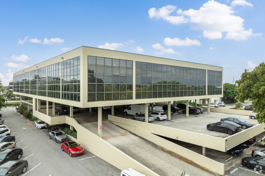 631 US Highway 1, North Palm Beach, FL à vendre - Photo du bâtiment - Image 3 de 11