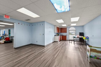 20302-20392 Eureka Rd, Taylor, MI for lease Interior Photo- Image 2 of 13