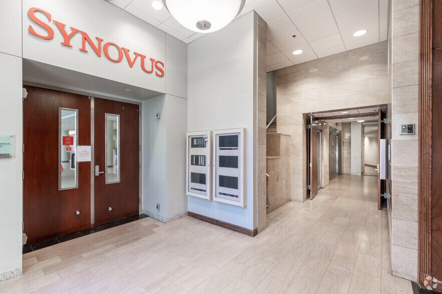 215 N Richard Arrington Jr Blvd, Birmingham, AL à louer - Hall d’entrée - Image 3 de 14