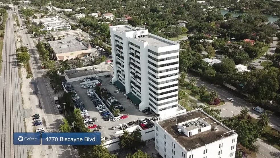 4770 Biscayne Blvd, Miami, FL à vendre - Vidéo aérienne - Image 2 de 15