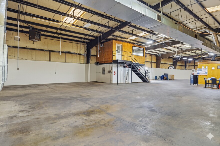 913 Washington St, Graham, NC à vendre - Photo intérieure - Image 2 de 23