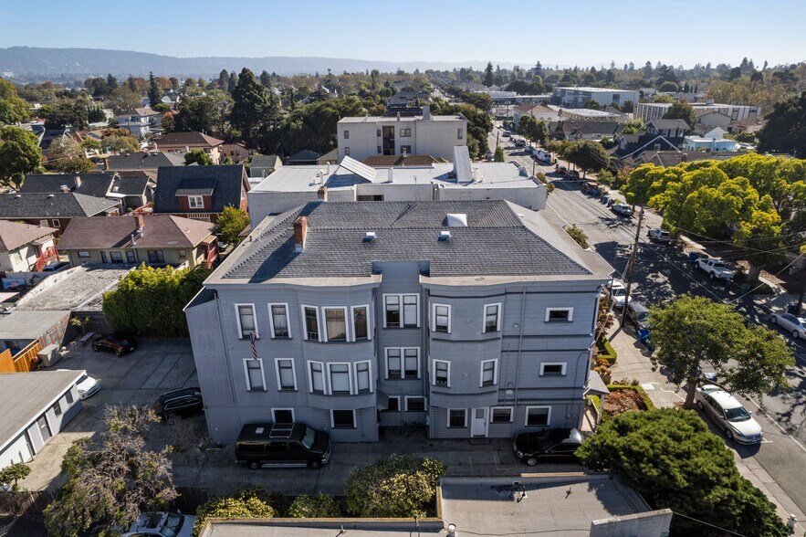739 Santa Clara Ave, Alameda, CA à vendre - Photo du bâtiment - Image 2 de 30