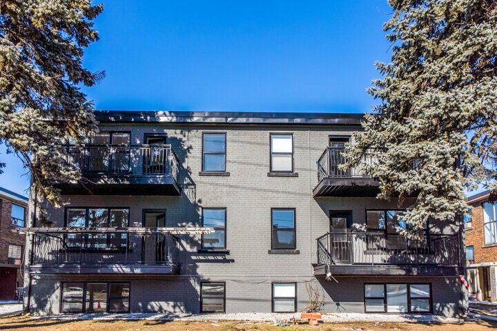 1744 Wilson Ave, Toronto, ON à vendre Photo principale- Image 1 de 39