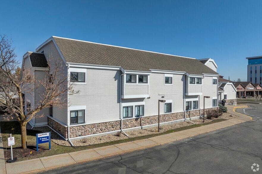 7102 Mineral Point Rd, Madison, WI for sale - Building Photo - Image 3 of 21