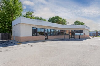 Plus de détails pour 11216 W Bluemound Rd, Wauwatosa, WI - Commerce de détail à louer