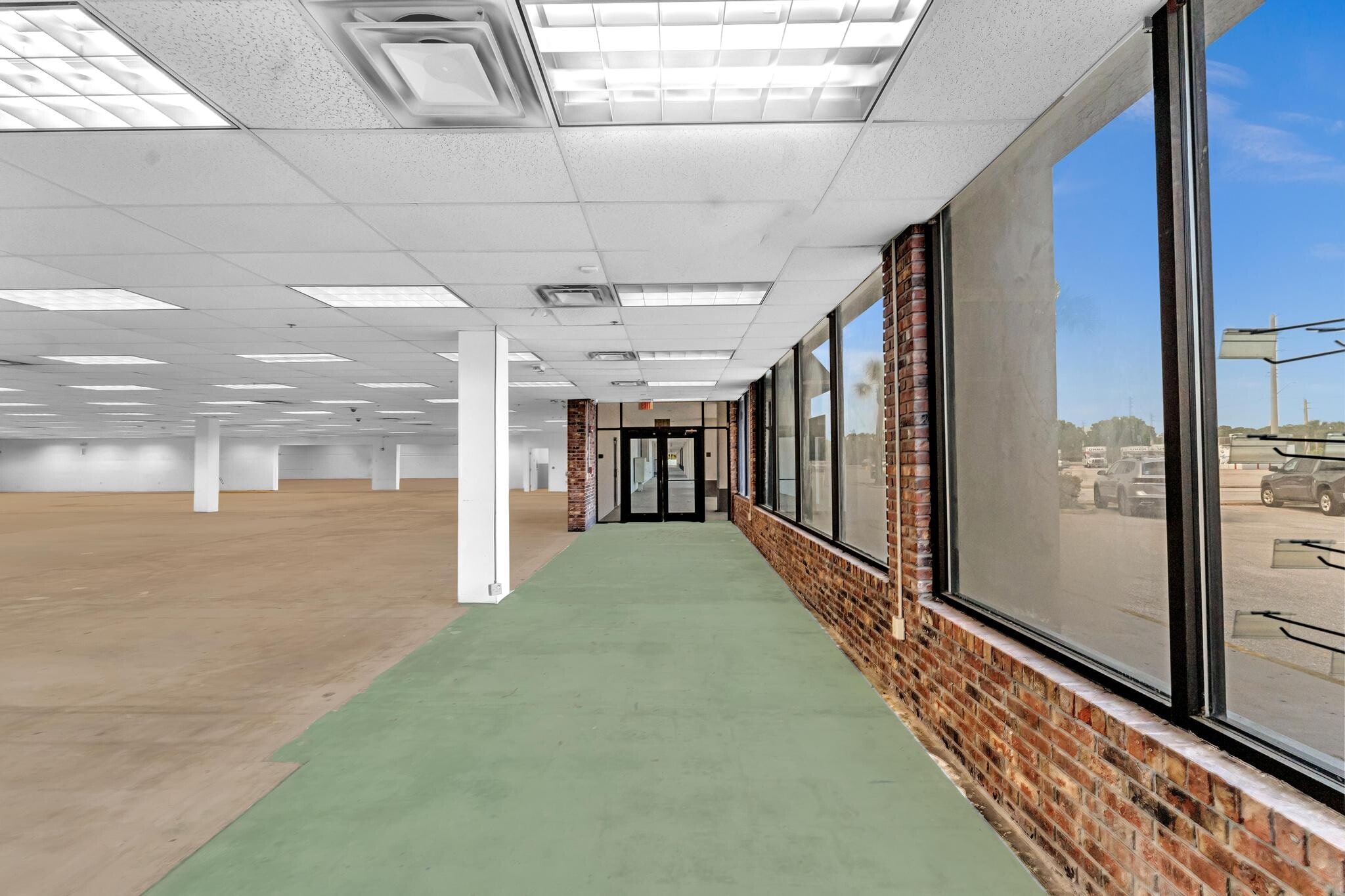 7121-7177 S US Highway 1, Port Saint Lucie, FL for lease Interior Photo- Image 1 of 9