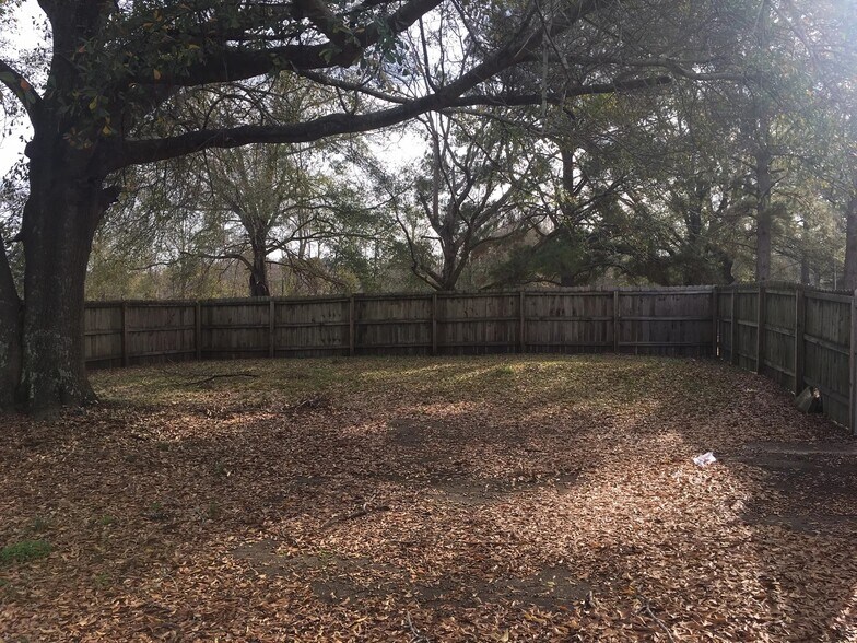 716 W Georgetown St, Crystal Springs, MS à louer - Photo du bâtiment - Image 2 de 5