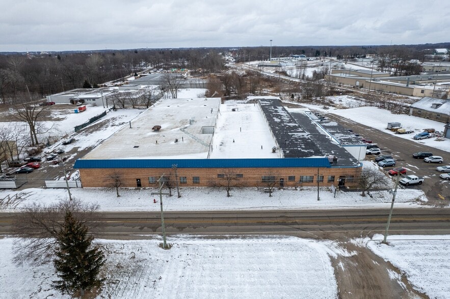325 Jay St, Coldwater, MI for sale - Building Photo - Image 3 of 33