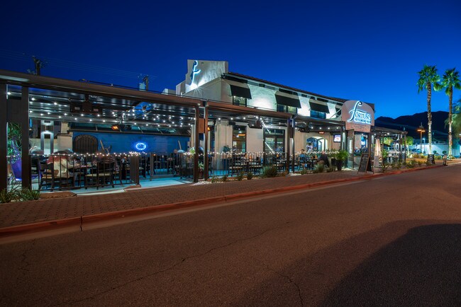Plus de détails pour Restaurant & 13 lots – à vendre, La Quinta, CA