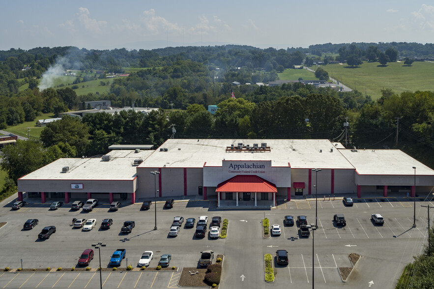 5034 Bobby Hicks Hwy, Gray, TN for sale - Building Photo - Image 1 of 1