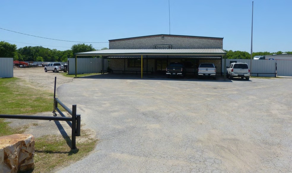 65 Oak Creek Dr, Kaufman, TX à vendre - Photo principale - Image 1 de 1