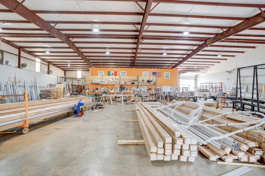 11578 Airway Blvd, Roanoke, TX à vendre - Photo du bâtiment - Image 3 de 71