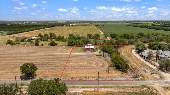 More details for 149 Co 679 rd, Natalia, TX - Flex for Sale