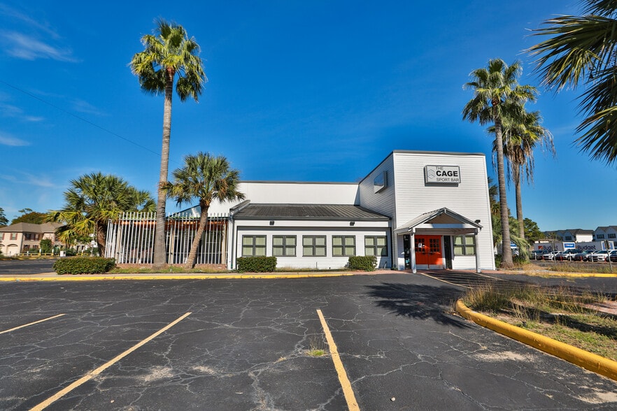 9350 Westheimer Rd, Houston, TX for lease - Primary Photo - Image 1 of 9