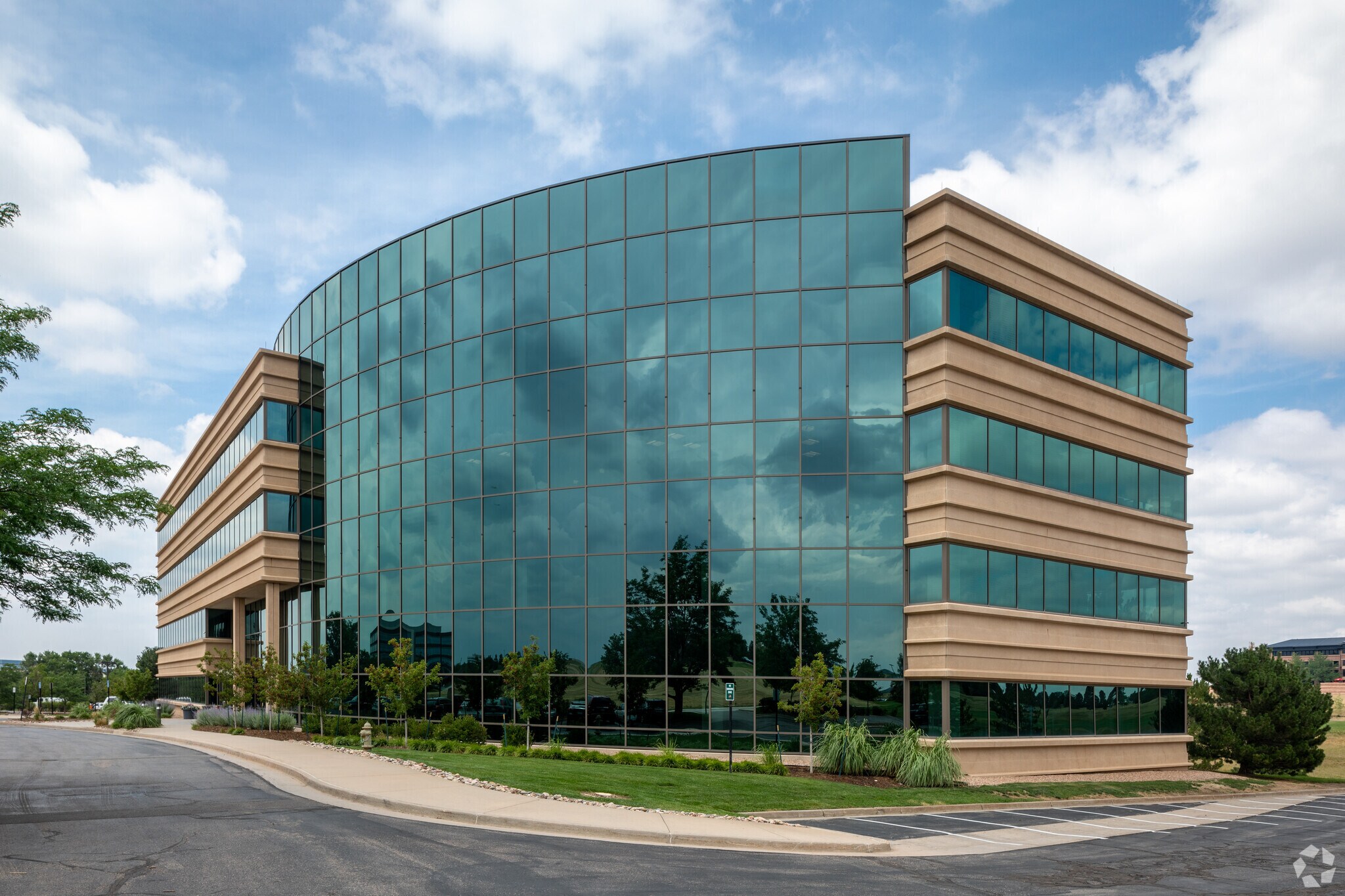 9635 Maroon Cir, Englewood, CO à louer Photo principale- Image 1 de 4