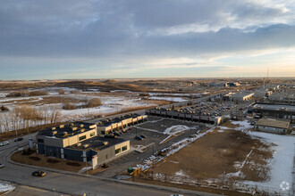 2 Royal Vista Link NW, Calgary, AB - aerial  map view