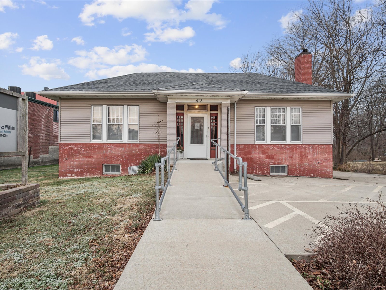 613 N Main St, Columbia, IL à vendre Photo du bâtiment- Image 1 de 1