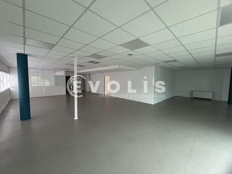Office in Mérignac for lease - Interior Photo - Image 2 of 8
