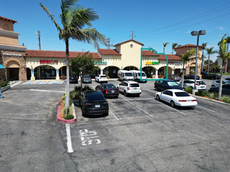 1880 S Pacific Coast Hwy, Redondo Beach, CA à louer - Photo du bâtiment - Image 3 de 9