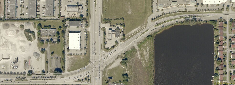 1875 S Powerline Rd, Deerfield Beach, FL à louer - Photo du bâtiment - Image 1 de 2