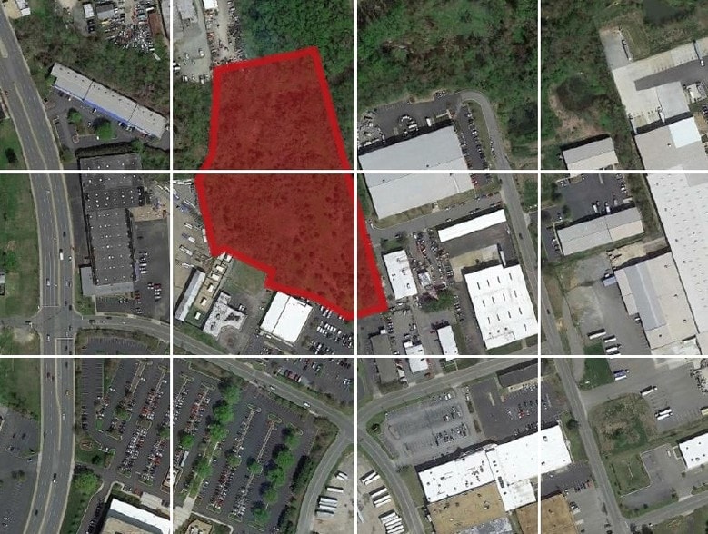 4800 Thalboro Street portfolio of 2 properties for sale on LoopNet.ca - Building Photo - Image 3 of 4