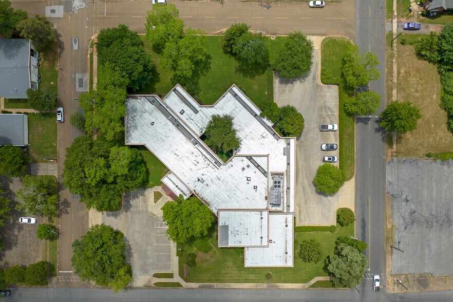 400 W Houston St, Marshall, TX à vendre - Photo du bâtiment - Image 3 de 38