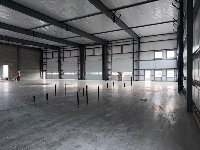 Plus de détails pour 6 Wrangler Pl, Rocky View No 44, AB - Industriel à louer