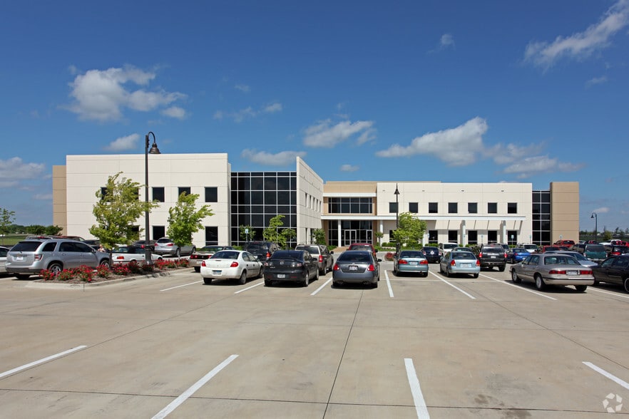 763 E US Highway 80, Forney, TX for lease - Building Photo - Image 2 of 9