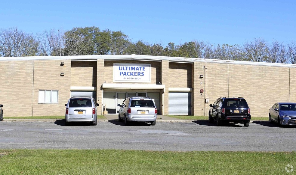 106 Pierces Rd, Newburgh, NY for sale - Building Photo - Image 3 of 12