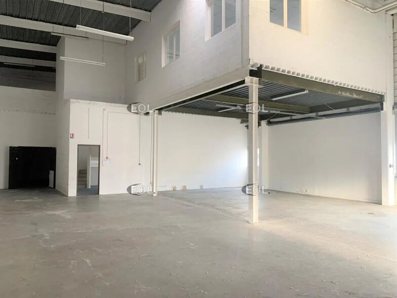 Flex in Bondoufle for lease - Building Photo - Image 2 of 14