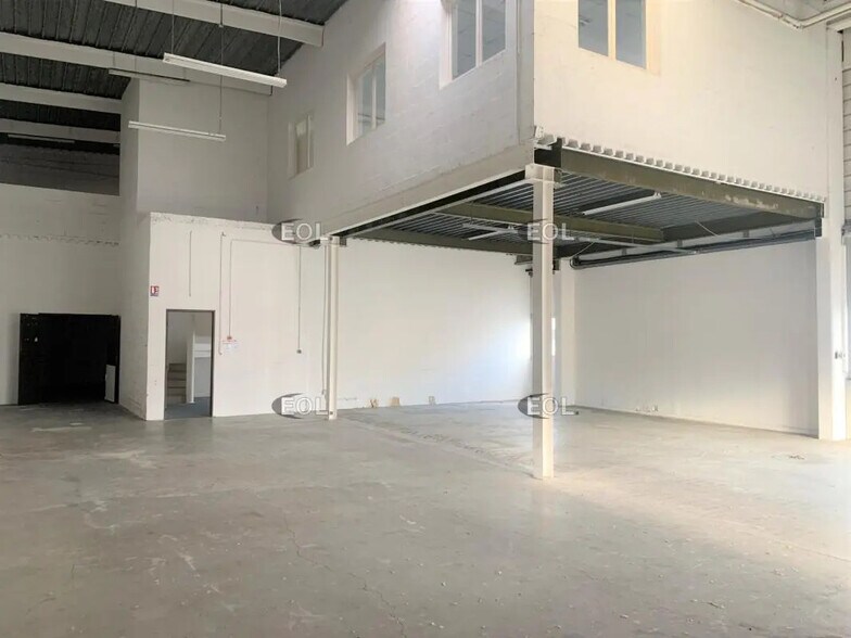 Flex dans Bondoufle à louer - Photo du bâtiment - Image 2 de 14