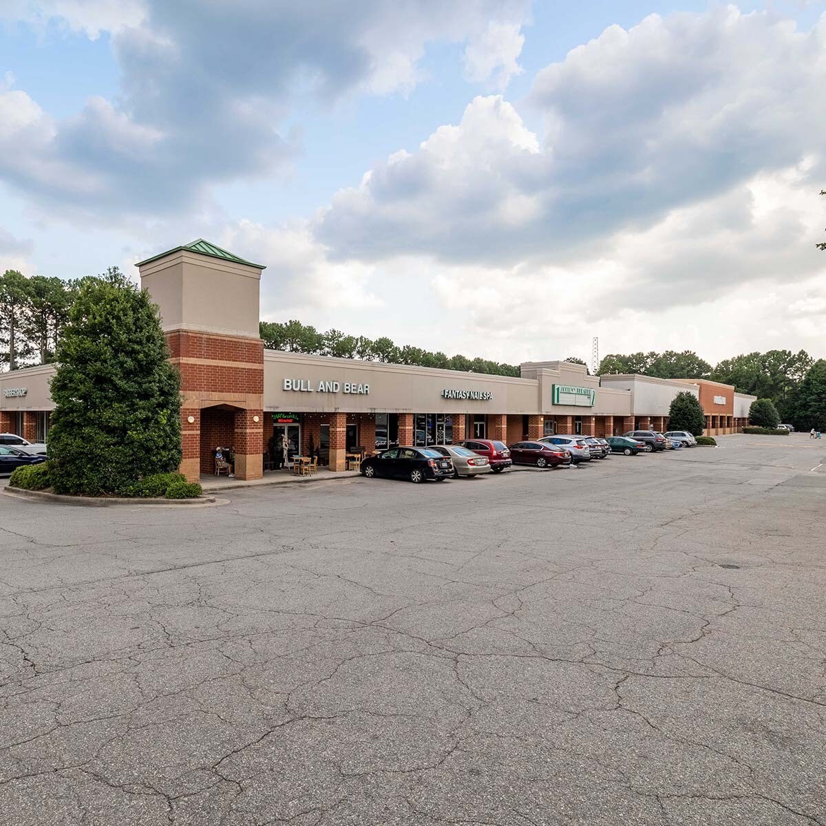 5410-5442 Six Forks Rd, Raleigh, NC à louer Photo du bâtiment- Image 1 de 11