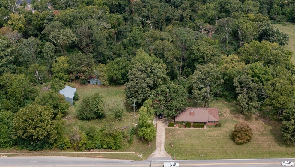 3509 Central ave, Bentonville, AR à louer - Photo du bâtiment - Image 2 de 2