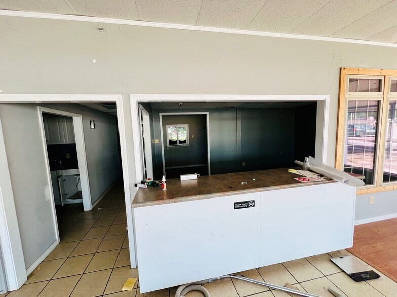 504 N 2nd St, Booneville, MS à vendre - Photo du bâtiment - Image 3 de 32