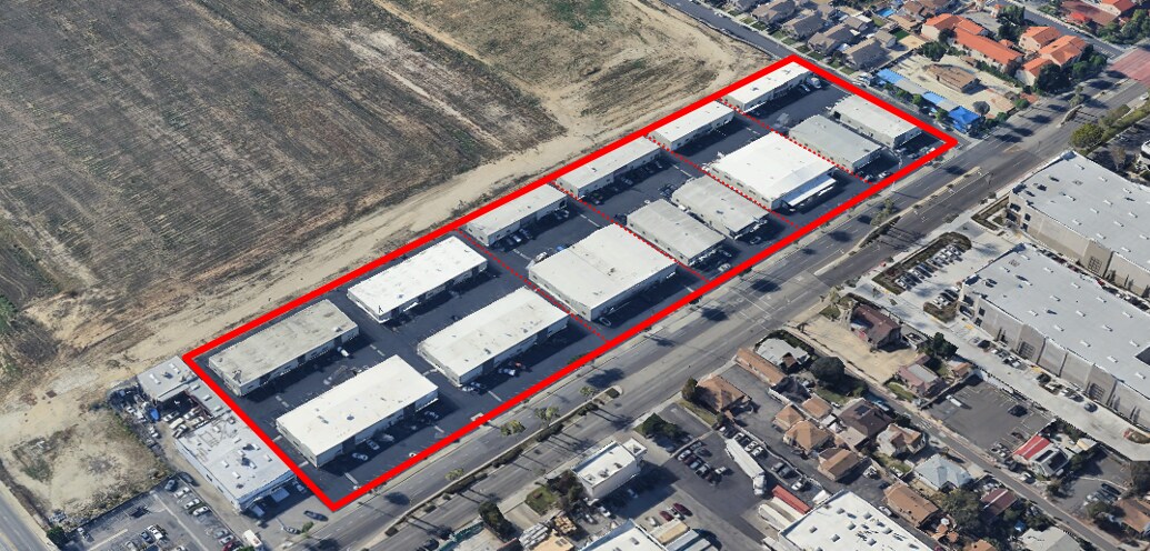 16202-16300 Arrow Hwy, Irwindale portefeuille de 13 propriétés à vendre sur LoopNet.ca Photo principale- Image 1 de 15