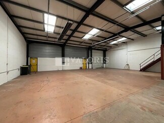 Plus de détails pour Local d'activités à louer