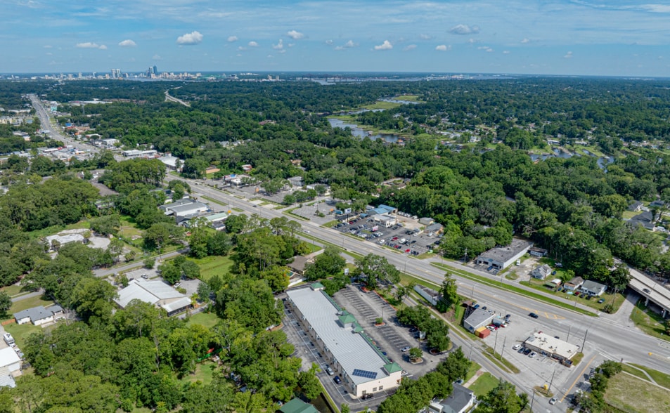 7044 Beach Blvd, Jacksonville, FL for sale - Building Photo - Image 2 of 2