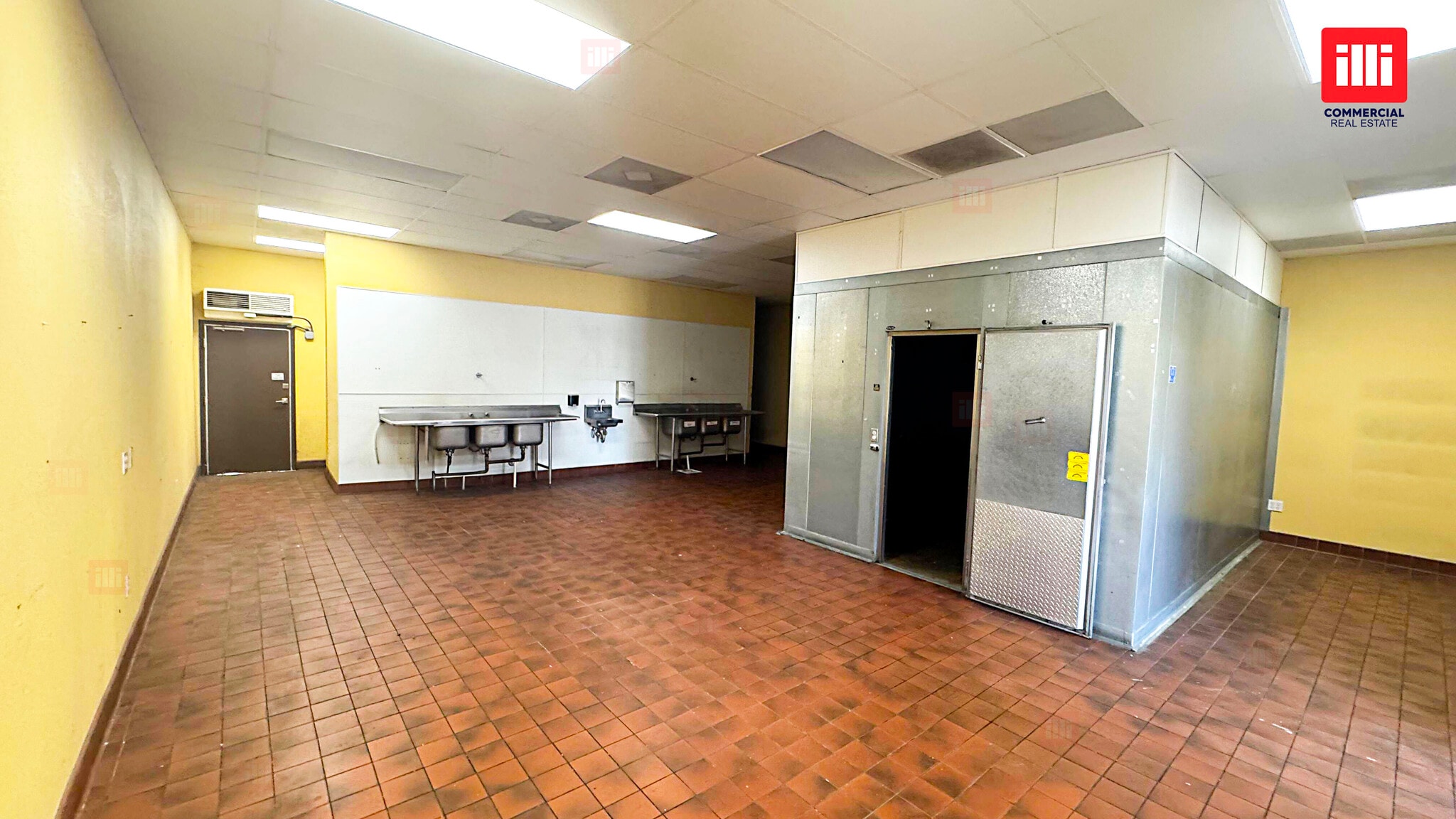 4304-4324 Cochran St, Simi Valley, CA for lease Interior Photo- Image 1 of 5