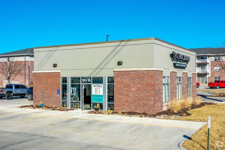 7401 S 15th St, Lincoln, NE for lease - Building Photo - Image 3 of 8