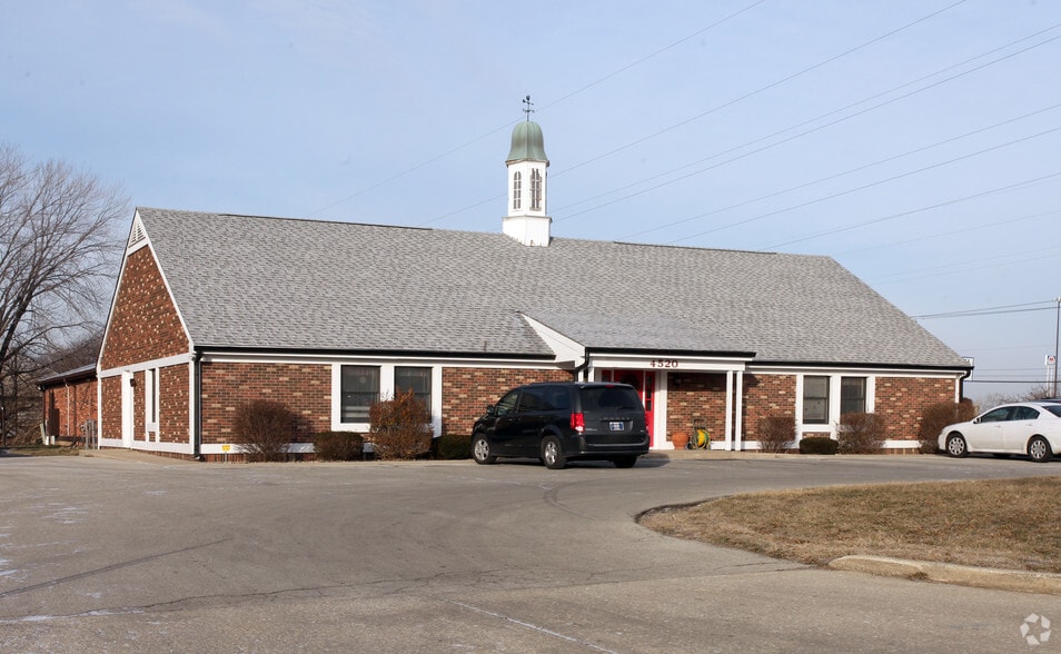 4520 Independence Sq portfolio of 2 properties for sale on LoopNet.ca - Primary Photo - Image 2 of 2