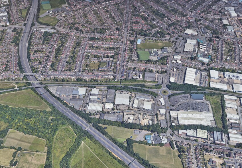 Dallow Road, Luton à louer - Photo du bâtiment - Image 3 de 54
