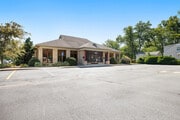 3598 green pointe center-0003