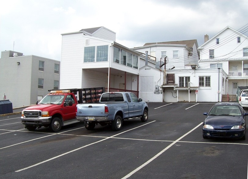 2621-2623 Herr St, Harrisburg, PA for sale - Building Photo - Image 3 of 55