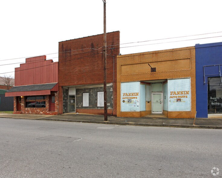 144 Court St N, Talladega, AL à vendre - Photo du bâtiment - Image 2 de 2