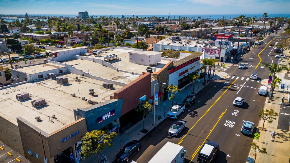 1221-1231 Garnet Ave, San Diego, CA à louer - Aérien - Image 3 de 24