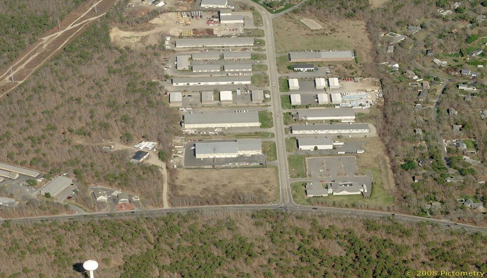 1 Jan Sebastian Dr, Sandwich, MA for lease - Primary Photo - Image 1 of 7