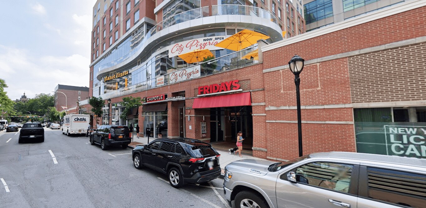 250-270 Main St, White Plains, NY à vendre Photo du bâtiment- Image 1 de 1